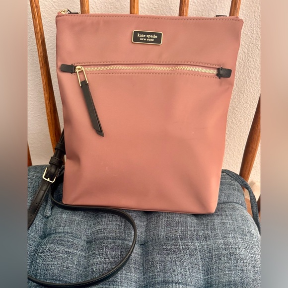 kate spade Handbags - NWOT Nylon Kate Spade Dusty Rose crossbody